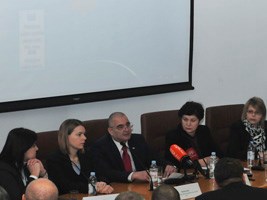 Slika topvijesti/2013/veljaca/policija i zastita ljudskih prava_mala.jpg